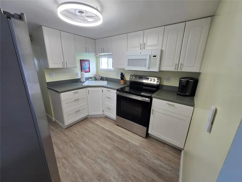 106 Aura Street Englewood FL 34223