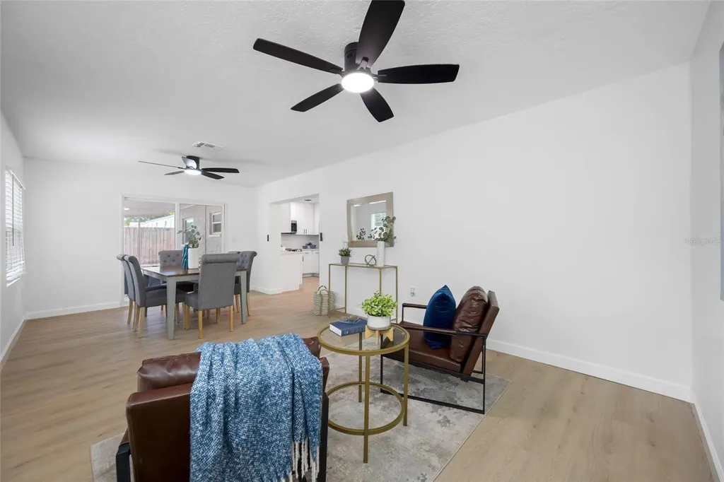 1549 Huntington Lane Clearwater FL 33755
