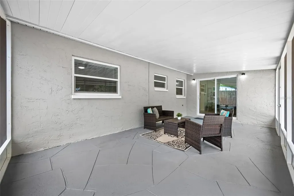 1549 Huntington Lane Clearwater FL 33755