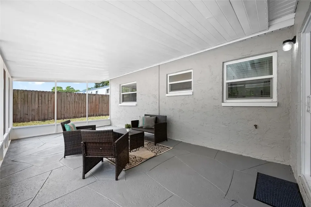 1549 Huntington Lane Clearwater FL 33755
