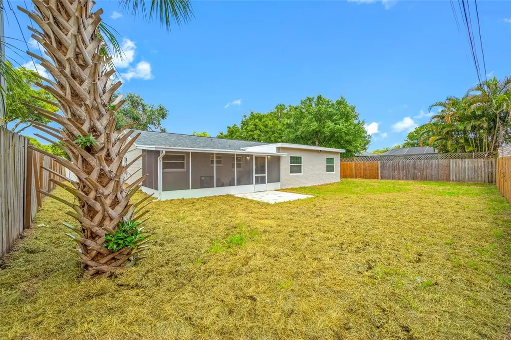 1549 Huntington Lane Clearwater FL 33755