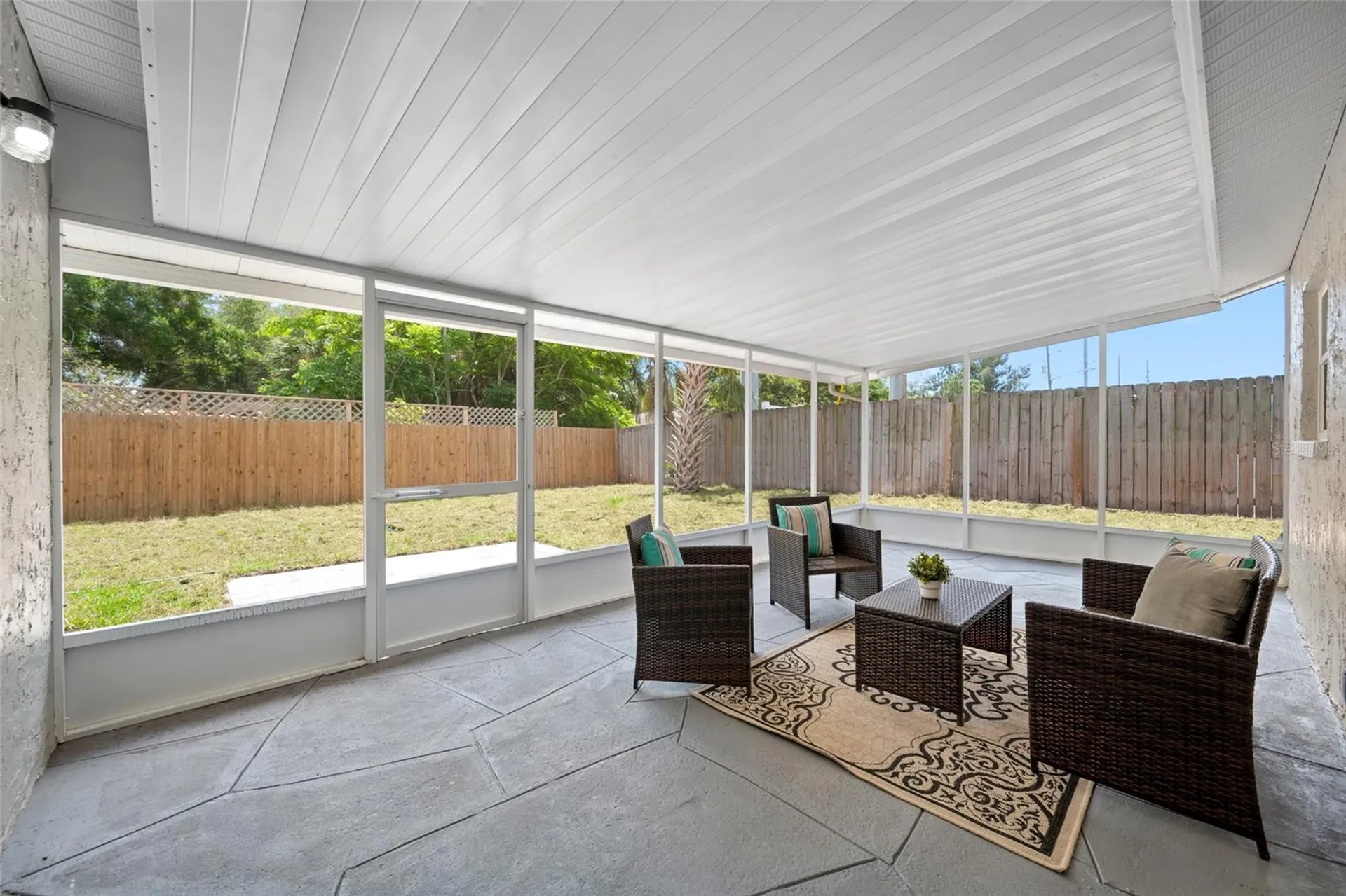1549 Huntington Lane Clearwater FL 33755