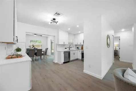 1549 Huntington Lane Clearwater FL 33755