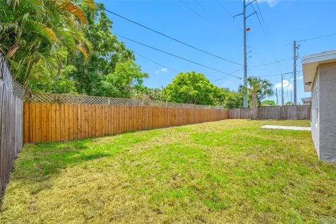 1549 Huntington Lane Clearwater FL 33755