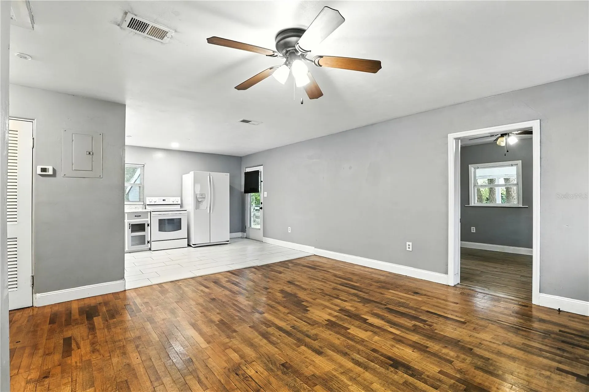 1412 E Voorhis Avenue Deland FL 32724