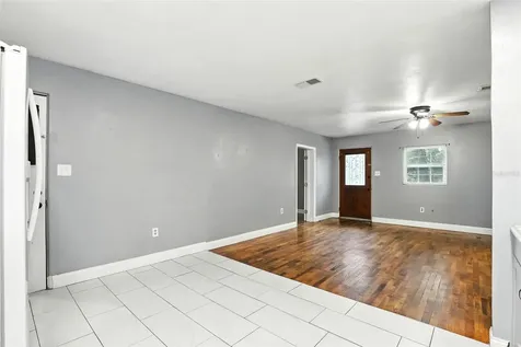 1412 E Voorhis Avenue Deland FL 32724