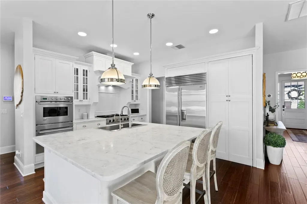 12 S Treasure Drive Tampa FL 33609