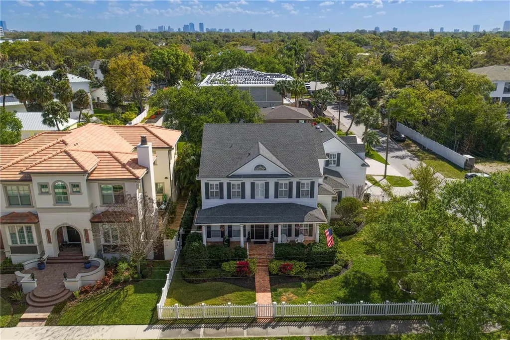 12 S Treasure Drive Tampa FL 33609
