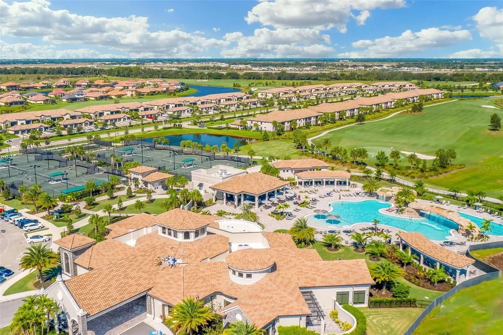 18028 Gawthrop Drive Bradenton FL 34211