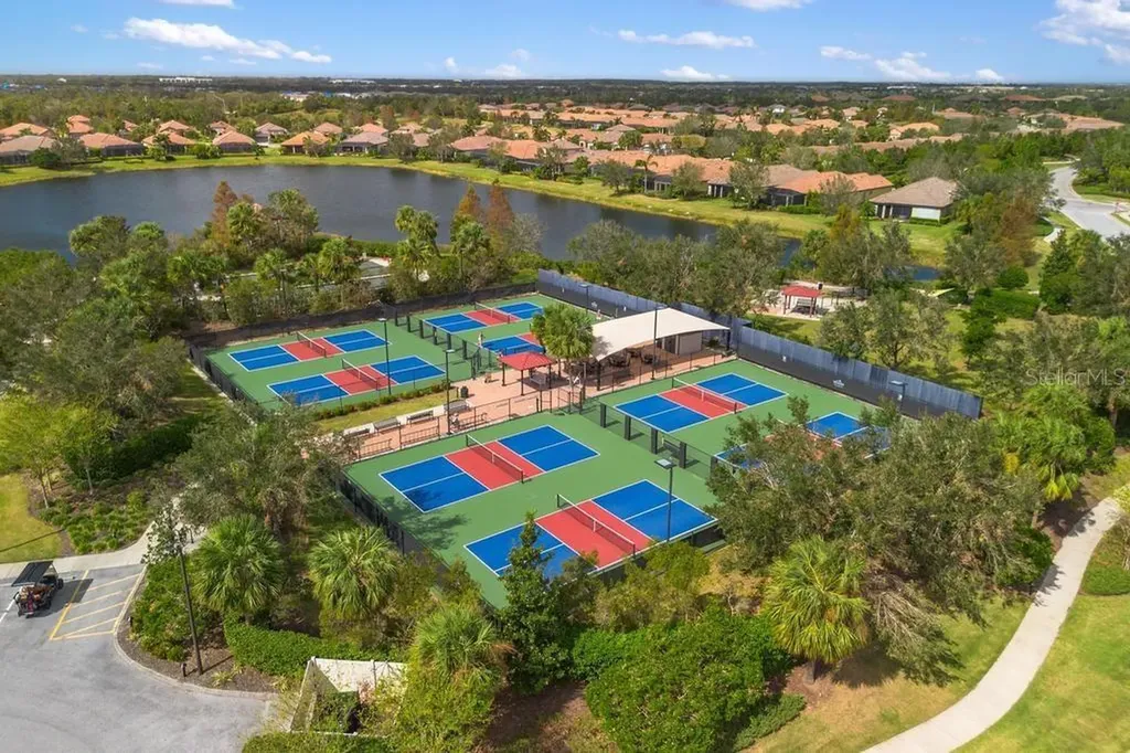 5104 Tivoli Run Bradenton FL 34211