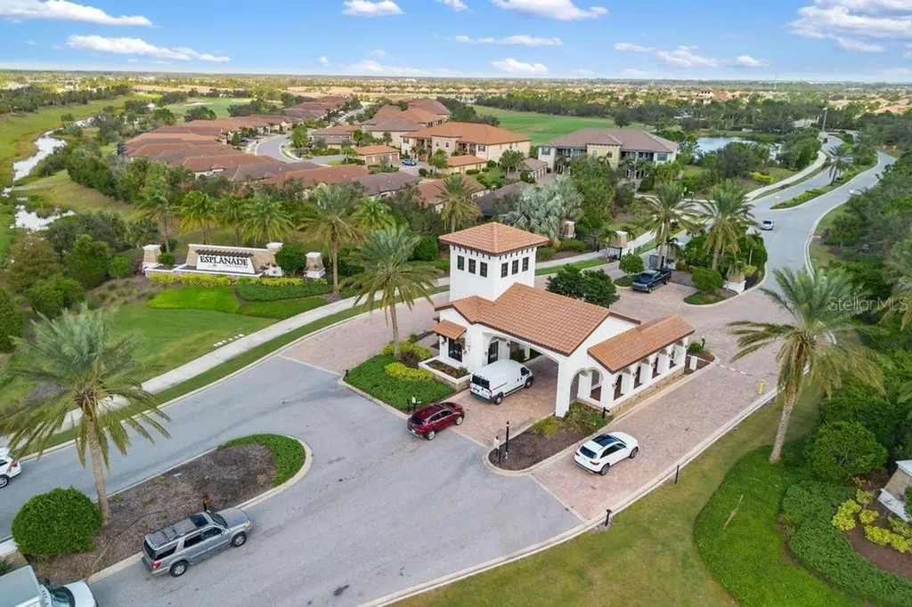 5104 Tivoli Run Bradenton FL 34211