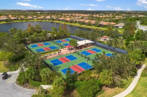 5104 Tivoli Run Bradenton FL 34211
