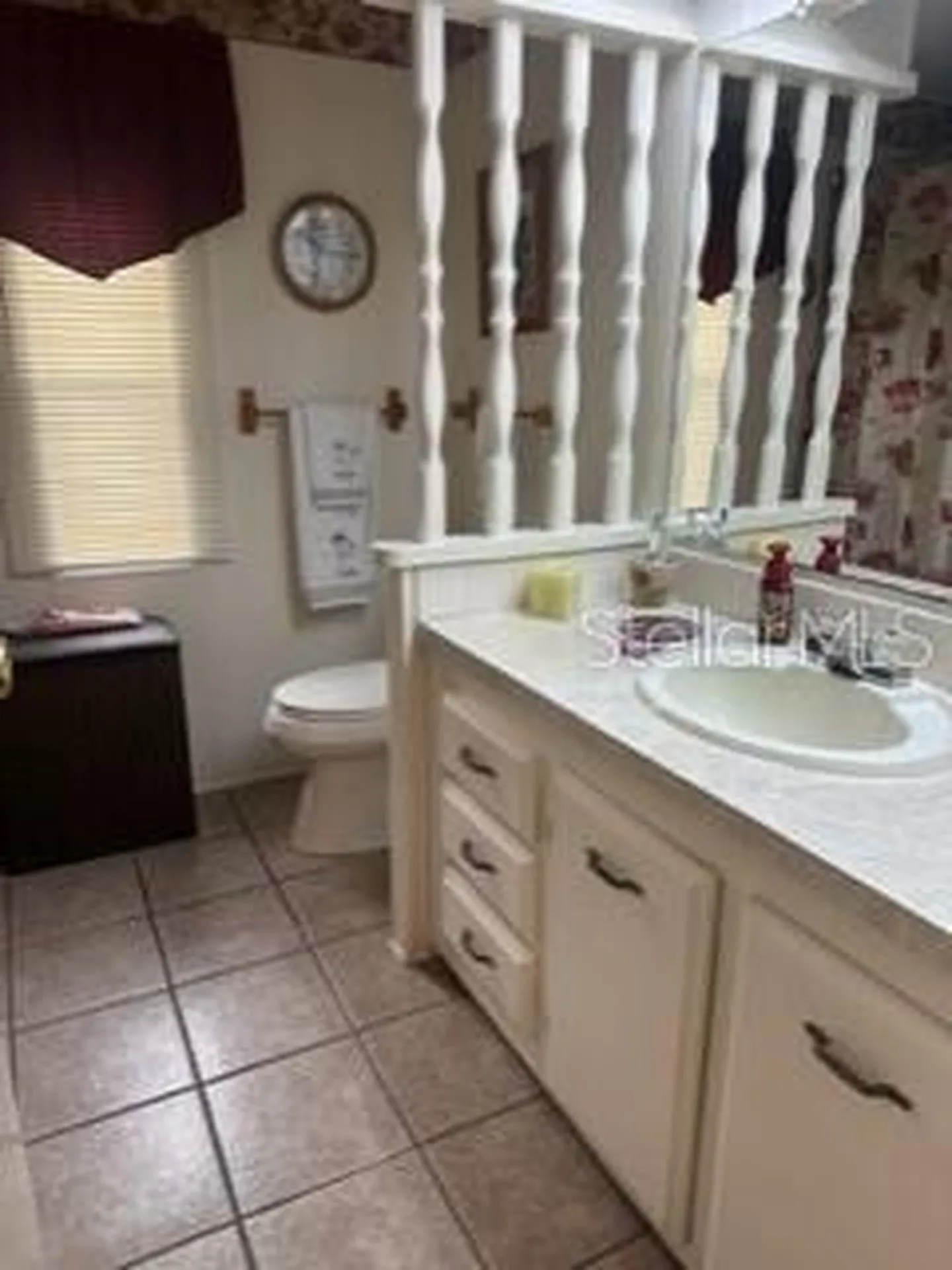 1211 Apache Circle Tavares FL 32778