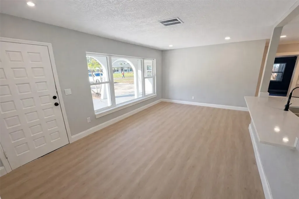 4326 S Clark Avenue Tampa FL 33611