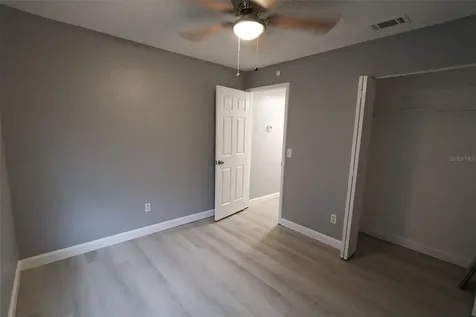 1810 E 143rd Avenue Tampa FL 33613