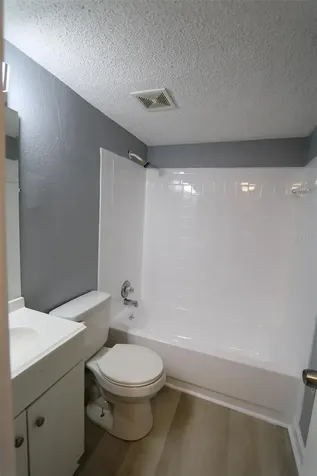 1810 E 143rd Avenue Tampa FL 33613