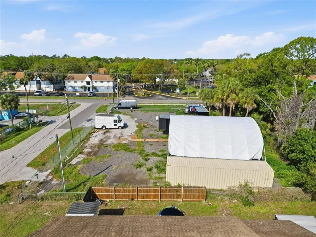 7511 Winchester Drive Tampa FL 33615