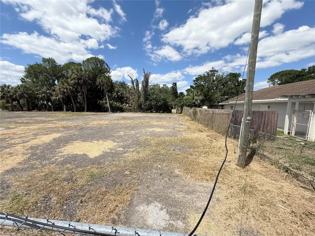 7511 Winchester Drive Tampa FL 33615