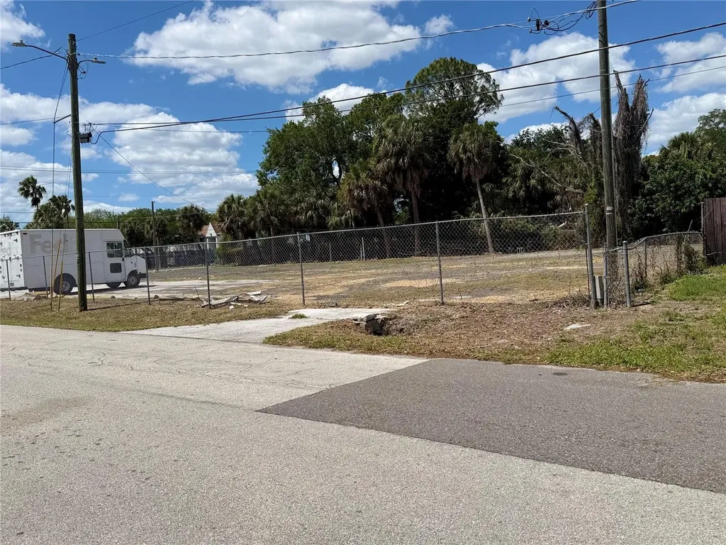 7511 Winchester Drive Tampa FL 33615