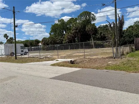 7511 Winchester Drive Tampa FL 33615