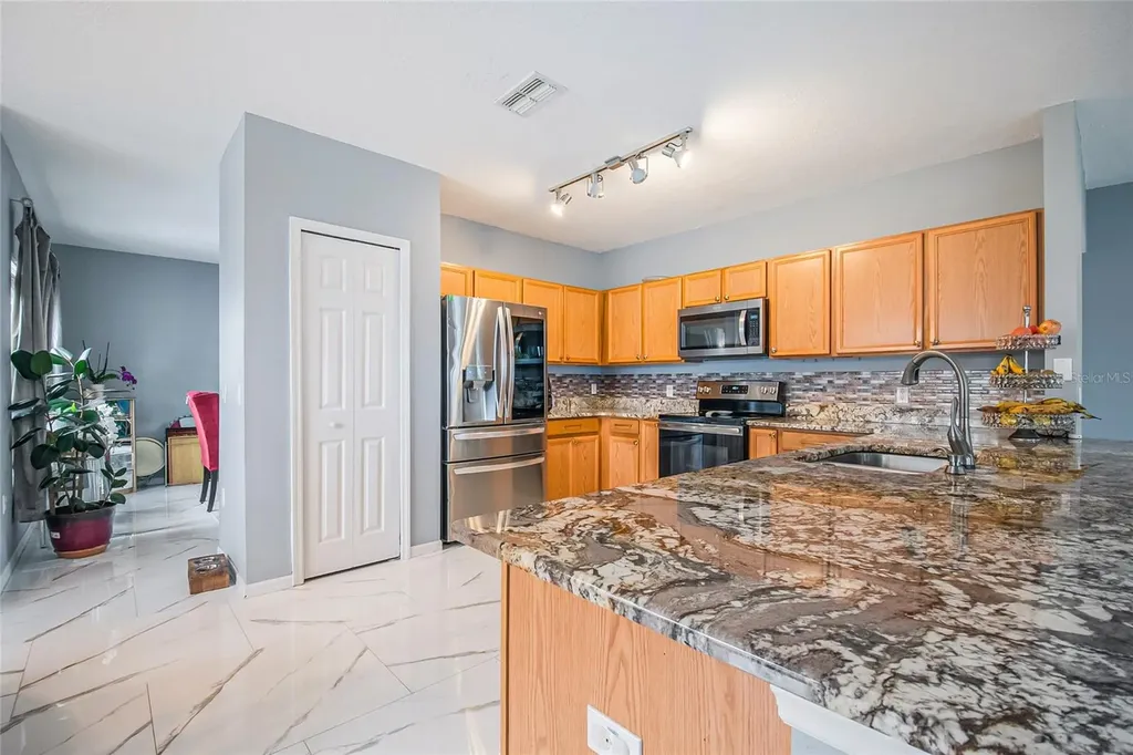 554 Bristol Circle Kissimmee FL 34758