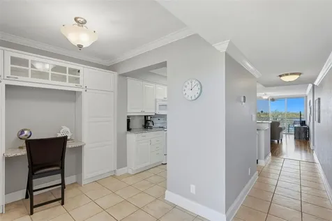 5801 Bahia Del Mar Circle St Petersburg FL 33715