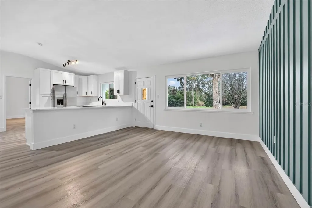 695 Sunset Drive Tarpon Springs FL 34689