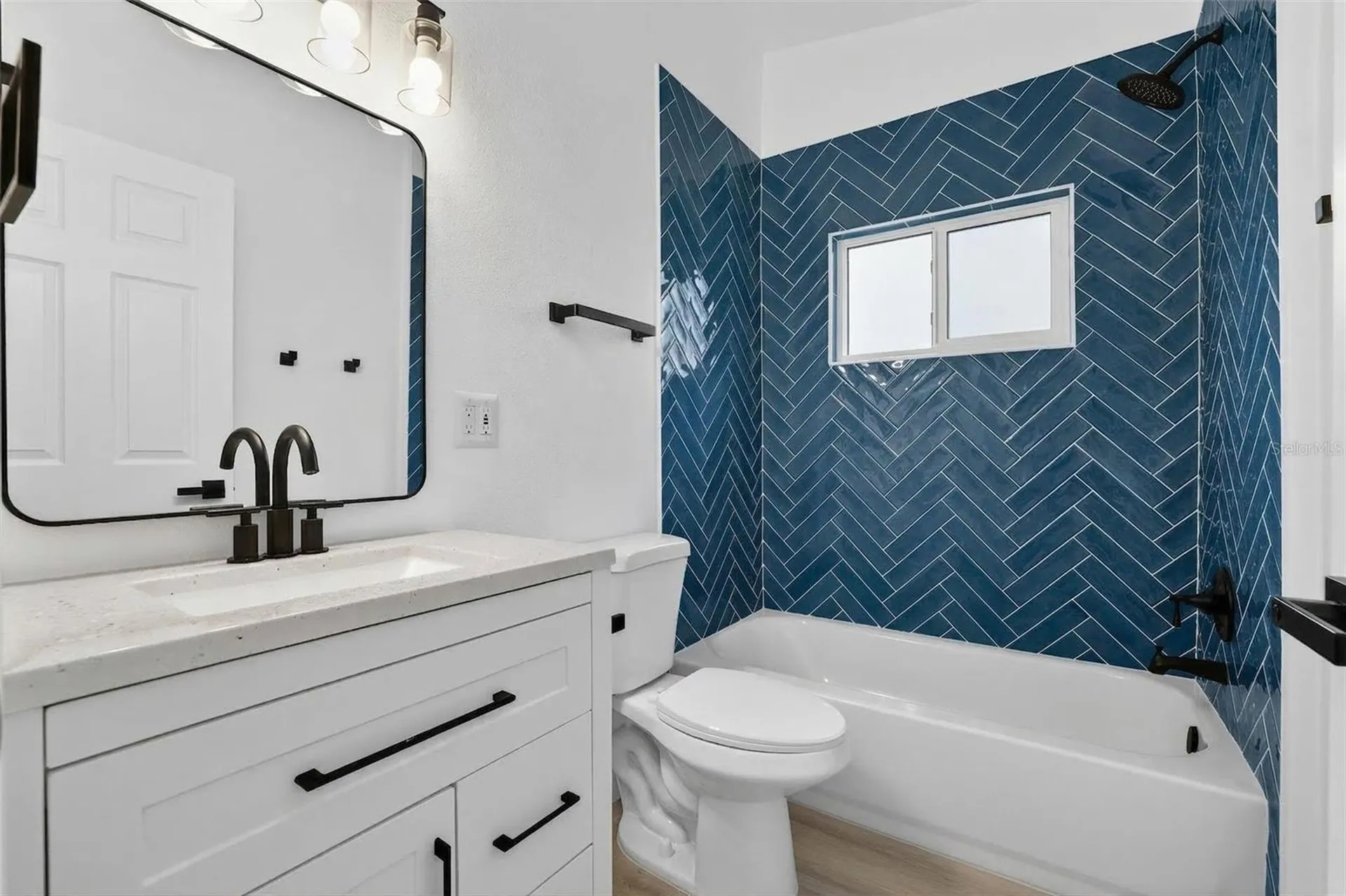 695 Sunset Drive Tarpon Springs FL 34689