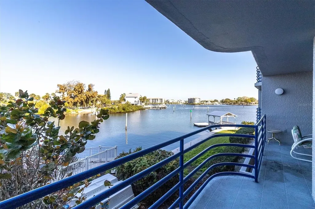 4823 Ebbtide Lane Unit #104 Port Richey FL 34668