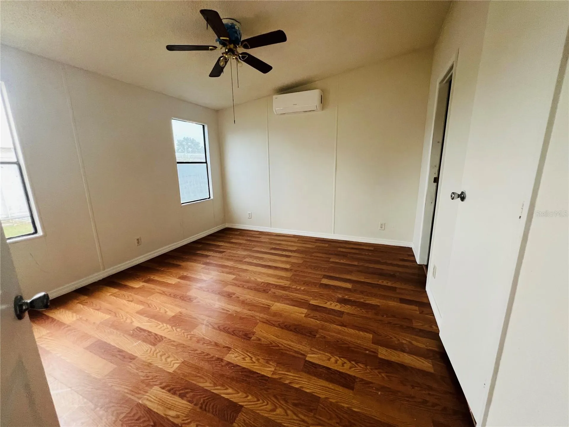 1850 Mary Lane Holiday FL 34690
