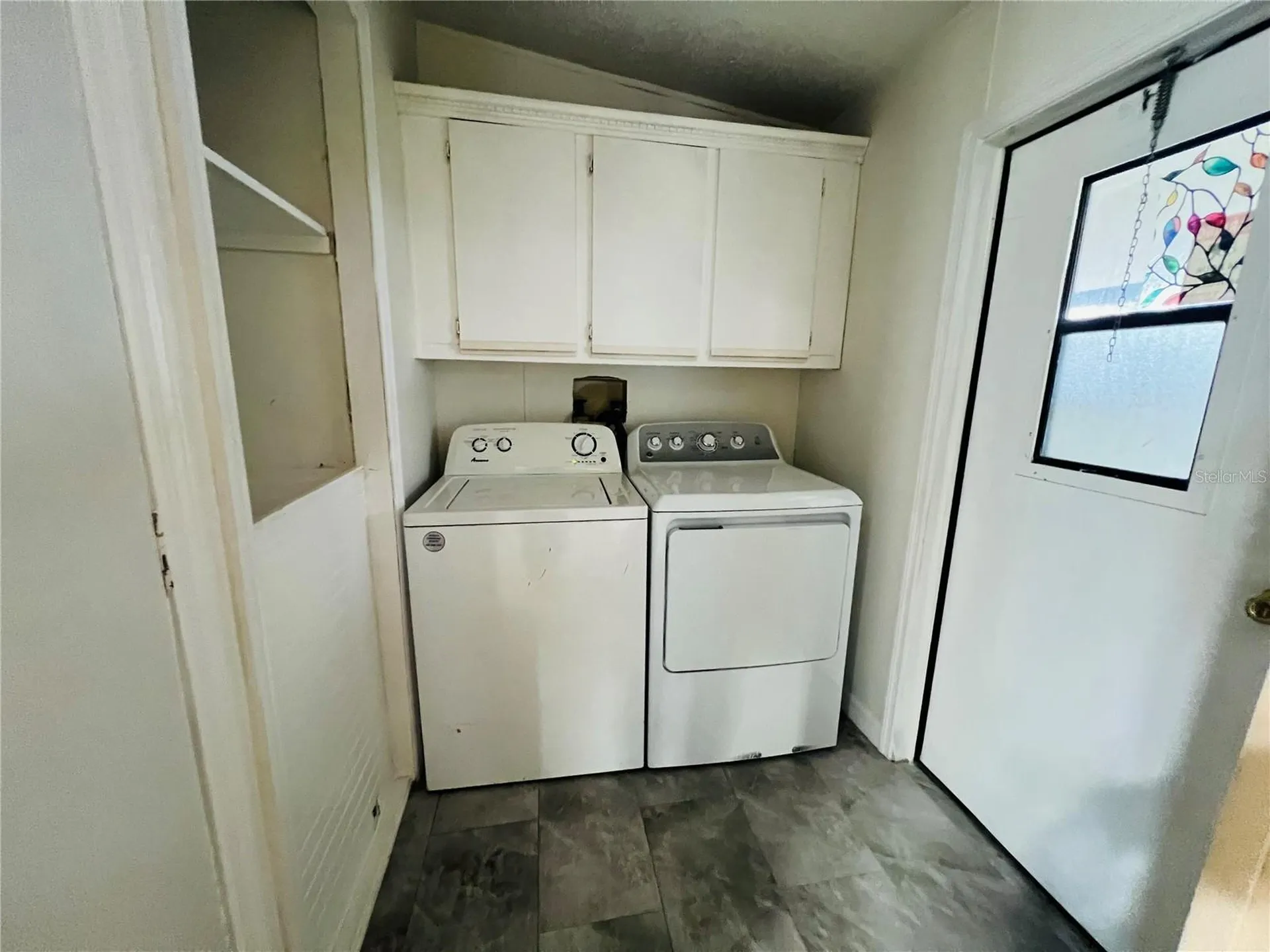1850 Mary Lane Holiday FL 34690