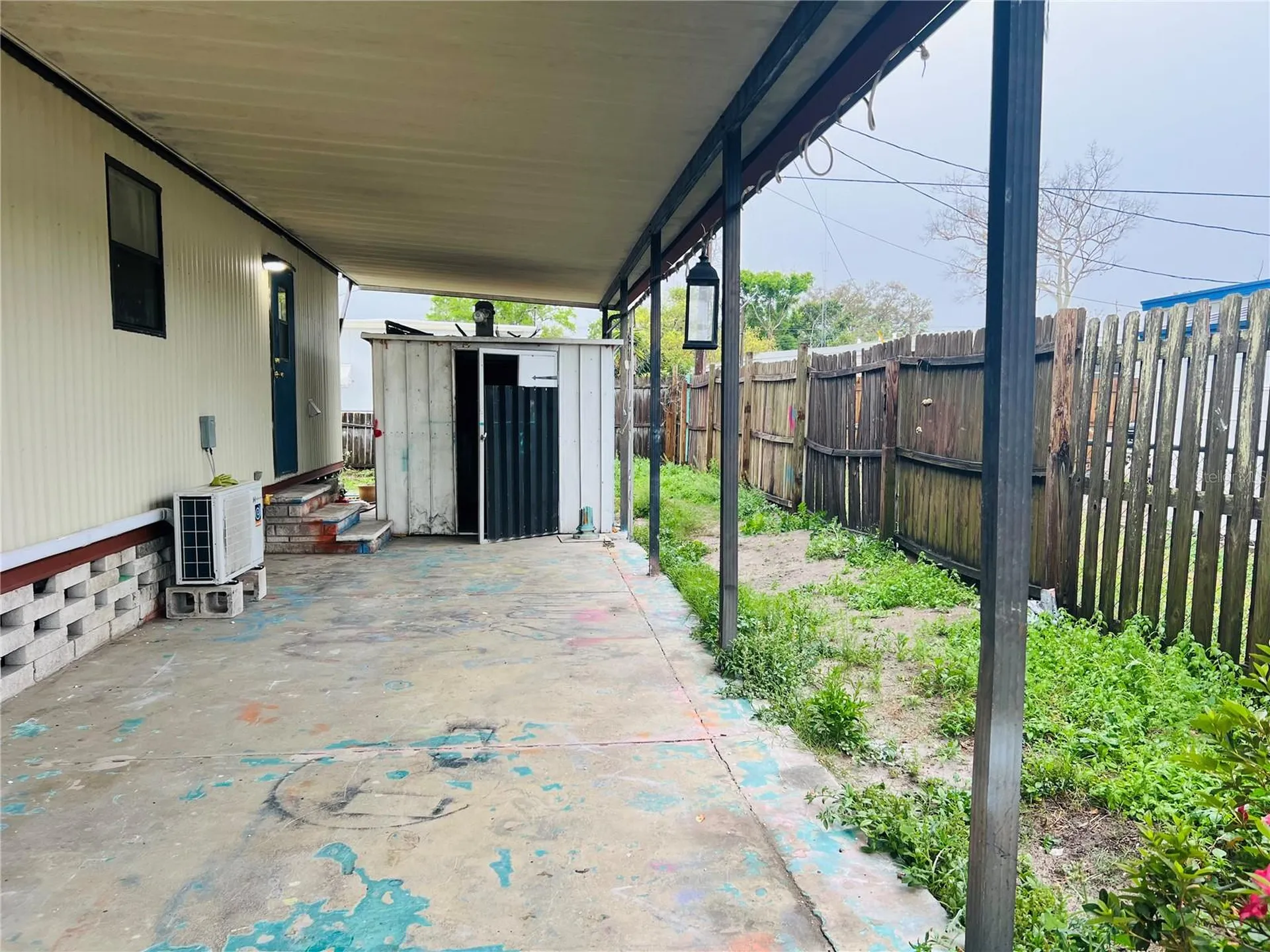 1850 Mary Lane Holiday FL 34690