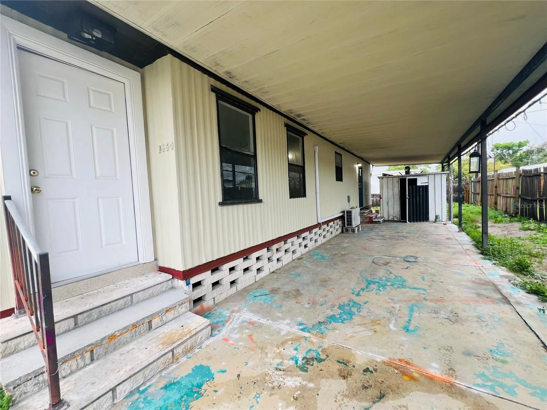 1850 Mary Lane Holiday FL 34690