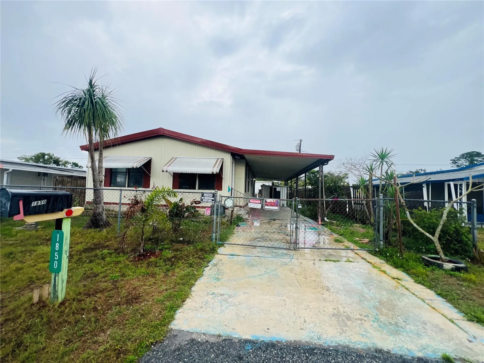 1850 Mary Lane Holiday FL 34690