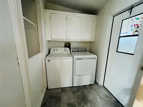 1850 Mary Lane Holiday FL 34690