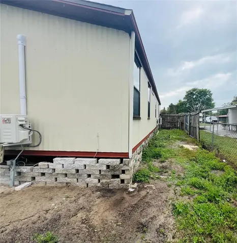 1850 Mary Lane Holiday FL 34690
