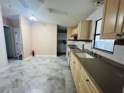 1850 Mary Lane Holiday FL 34690
