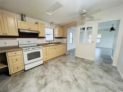 1850 Mary Lane Holiday FL 34690