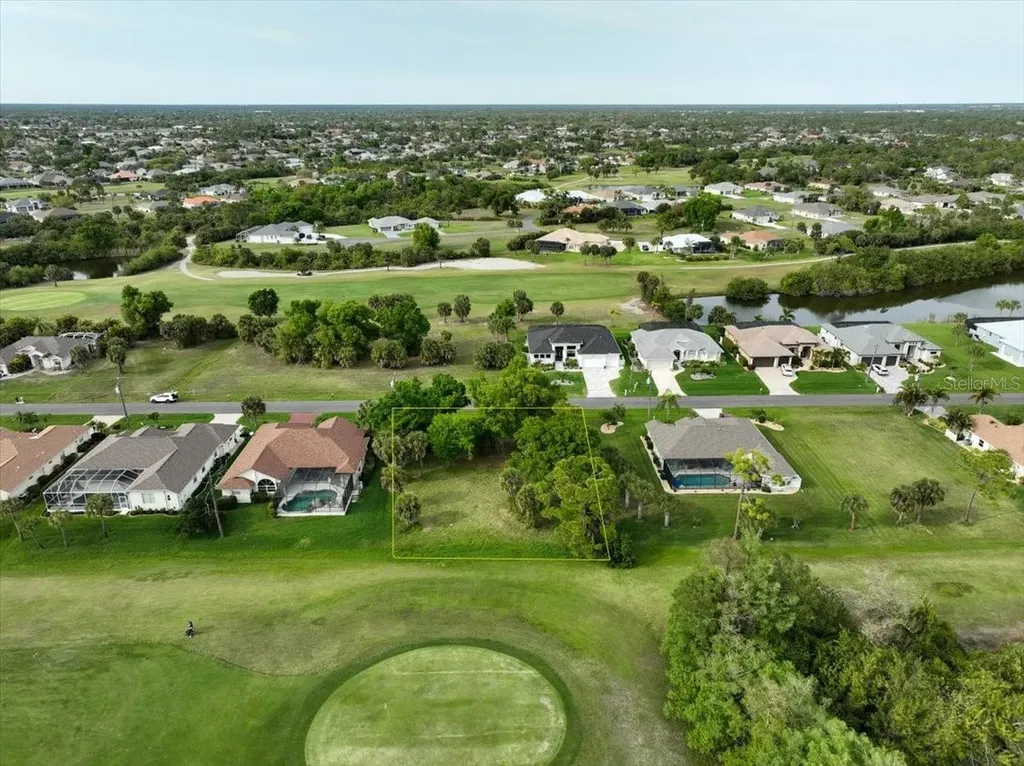 68 Long Meadow Place Rotonda West FL 33947