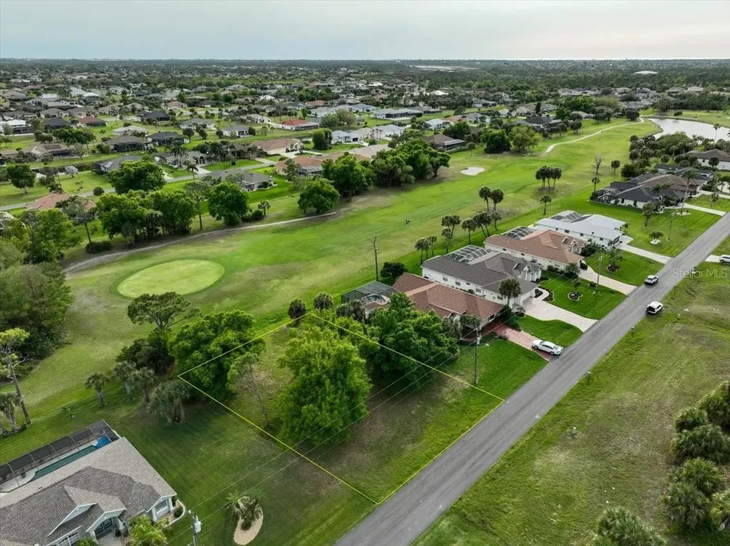 68 Long Meadow Place Rotonda West FL 33947