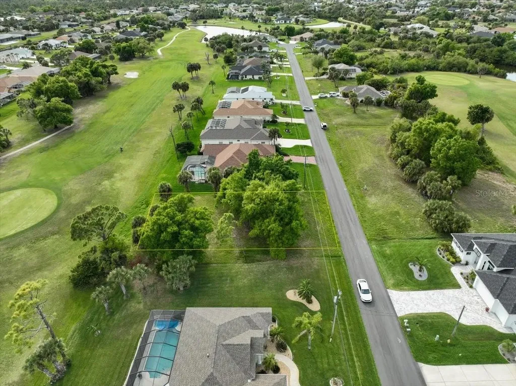 68 Long Meadow Place Rotonda West FL 33947