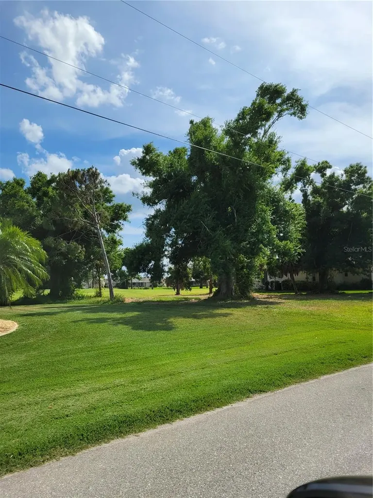 68 Long Meadow Place Rotonda West FL 33947