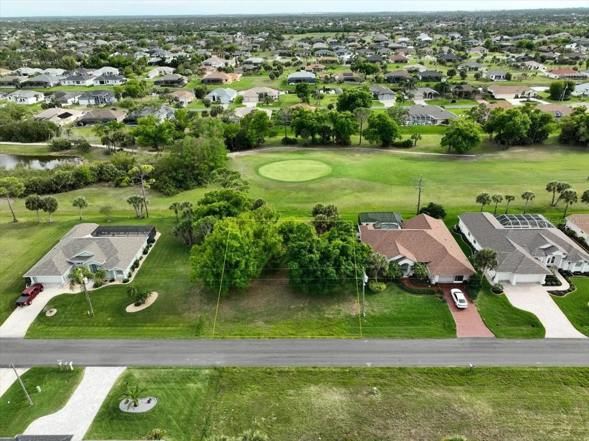 68 Long Meadow Place Rotonda West FL 33947