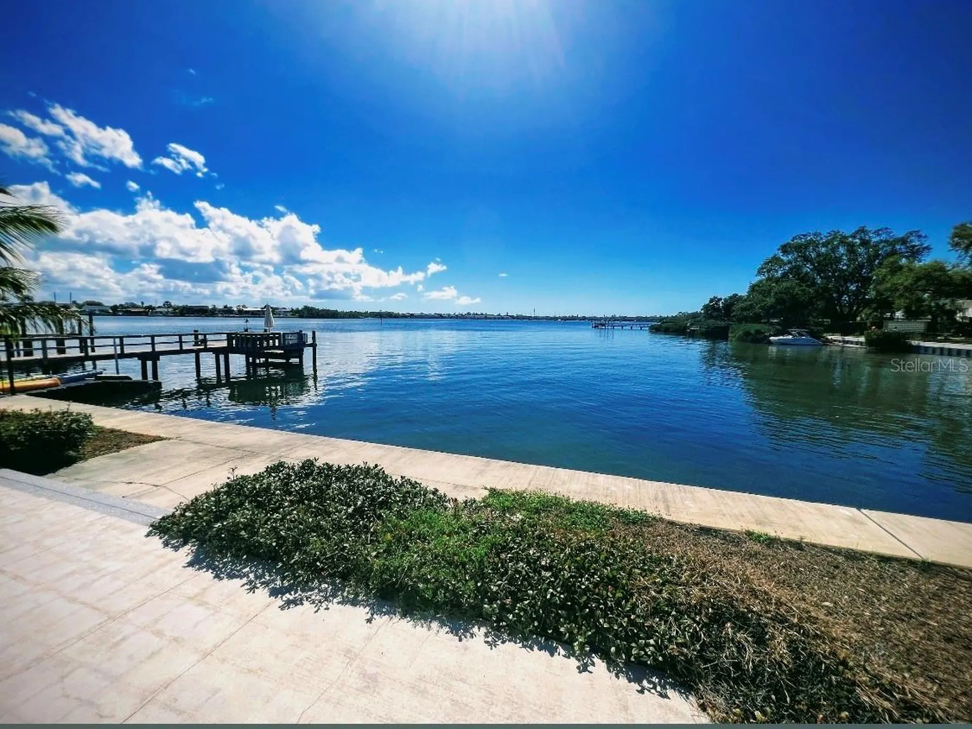 2431 Sunrise Drive SE St Petersburg FL 33705