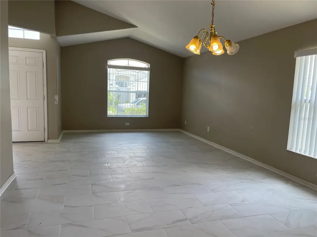 712 Brayton Lane Davenport FL 33897