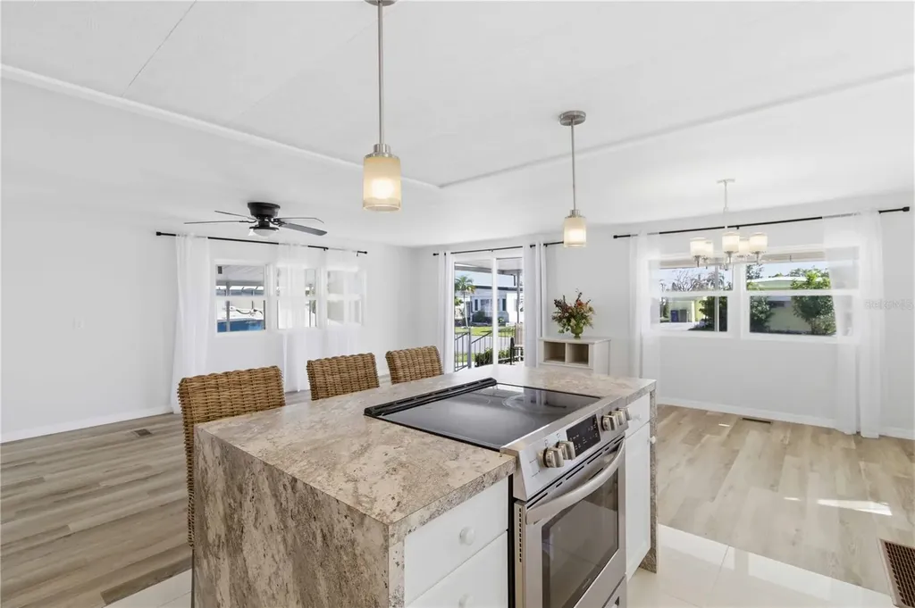 203 48th Avenue Drive W Bradenton FL 34207