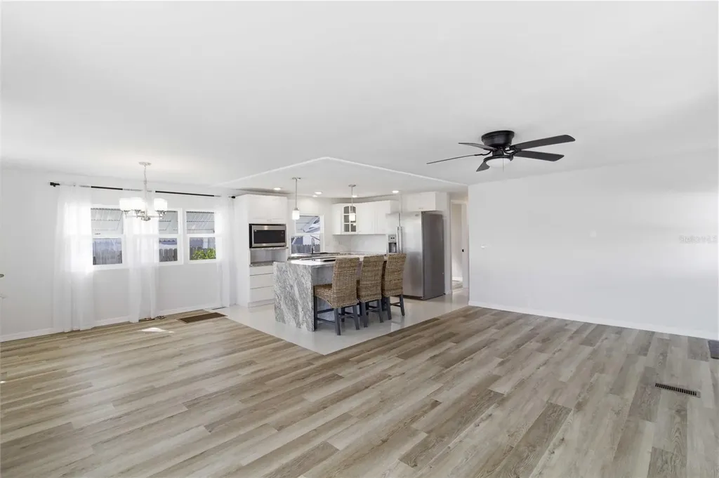 203 48th Avenue Drive W Bradenton FL 34207