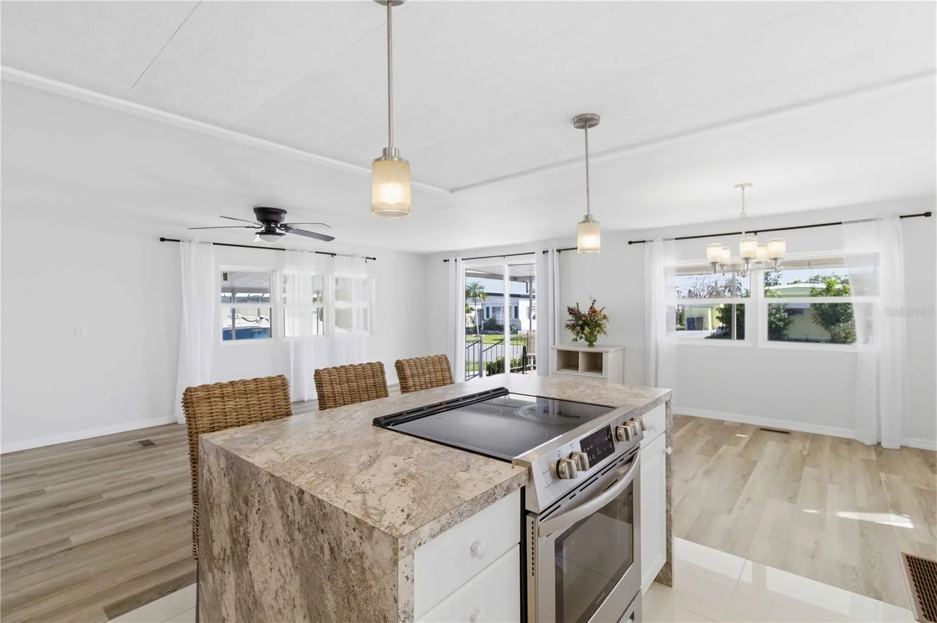 203 48th Avenue Drive W Bradenton FL 34207