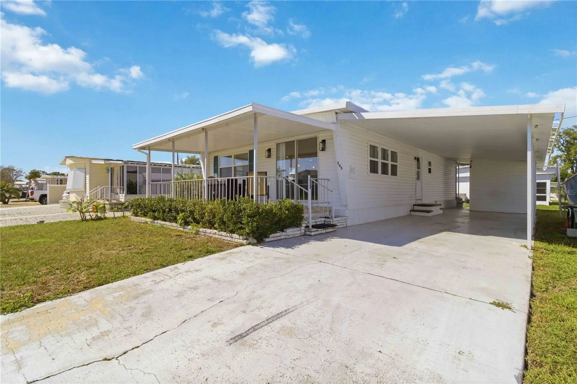 203 48th Avenue Drive W Bradenton FL 34207