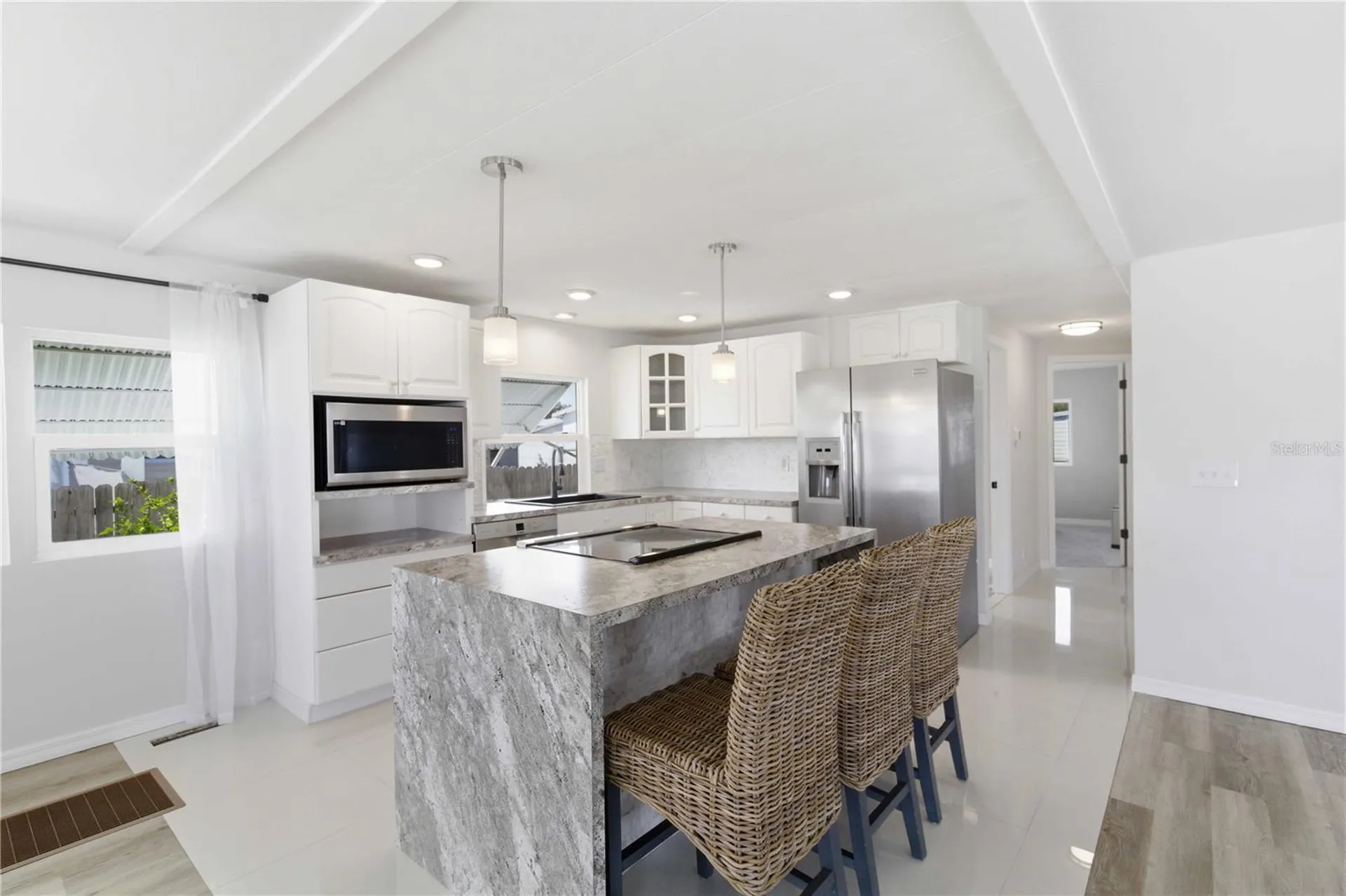 203 48th Avenue Drive W Bradenton FL 34207
